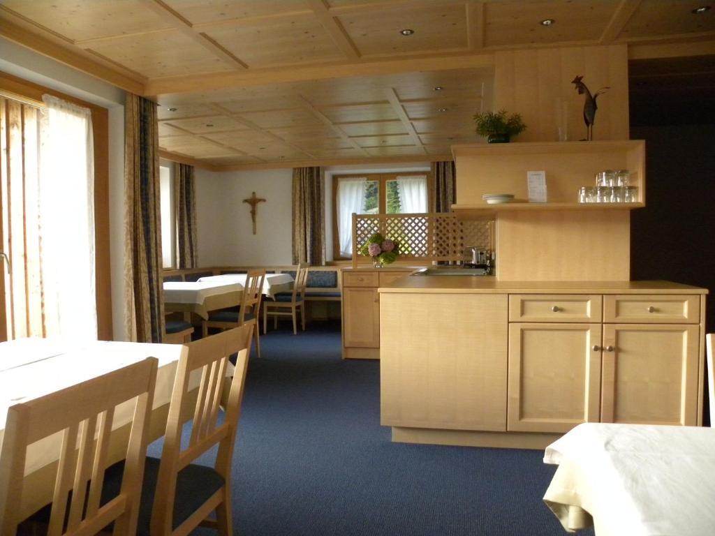 Ferienhaus Bergland Bizau Bagian luar foto